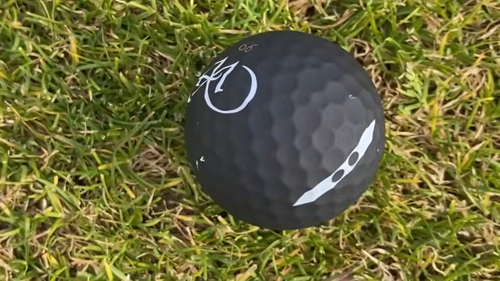 How to Make Black Golf Balls Easier to See?
